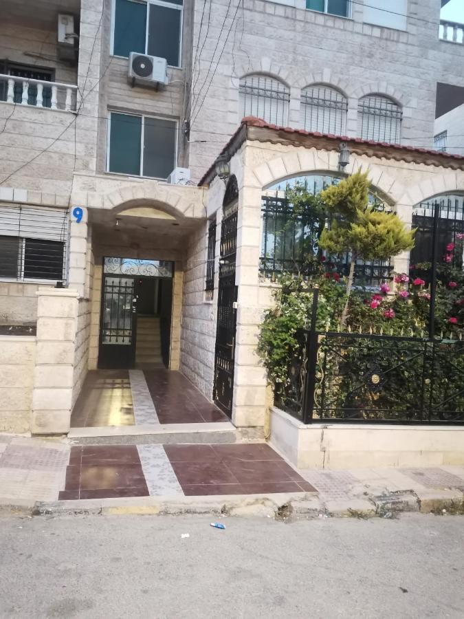 شقه بغرفه وصاله وبلكونه بدون شراكة Apartment Amman Exterior foto